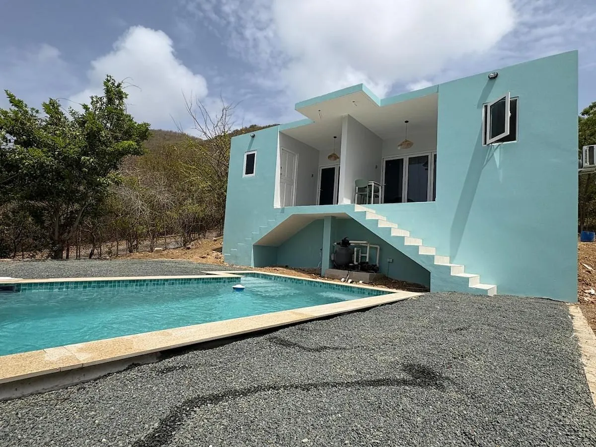 Beach House, Tranquil Santirome Studio 2s kontakt