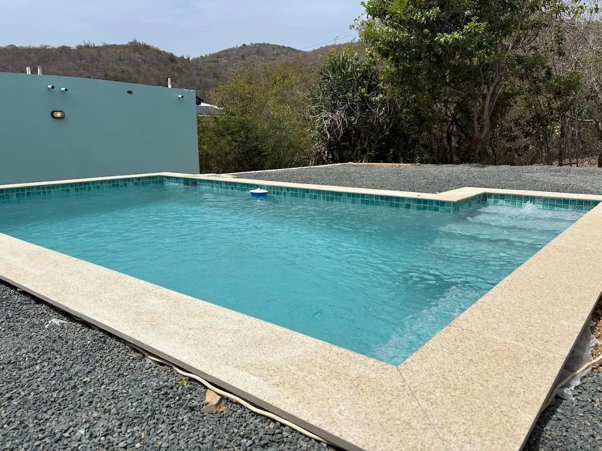 아파트 Beach House, Tranquil Santirome Studio 2 Westpunt 퀴라소